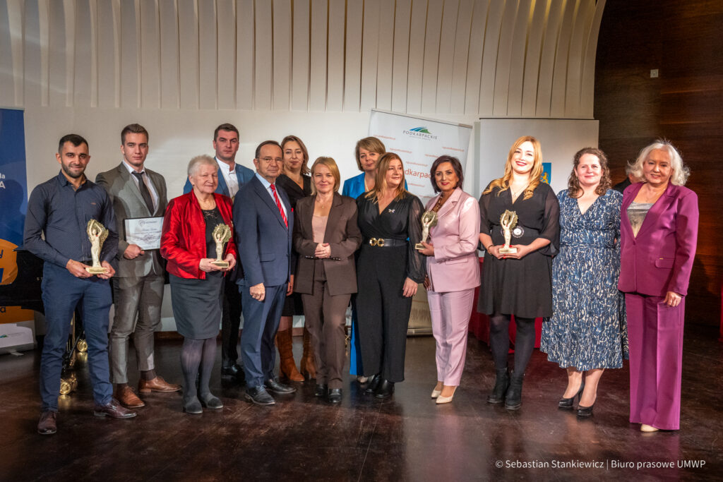 590070010 1156514189996675 2344306562125438286 n