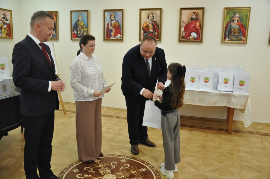 593606008 122145688868416608 2465658903913079003 n