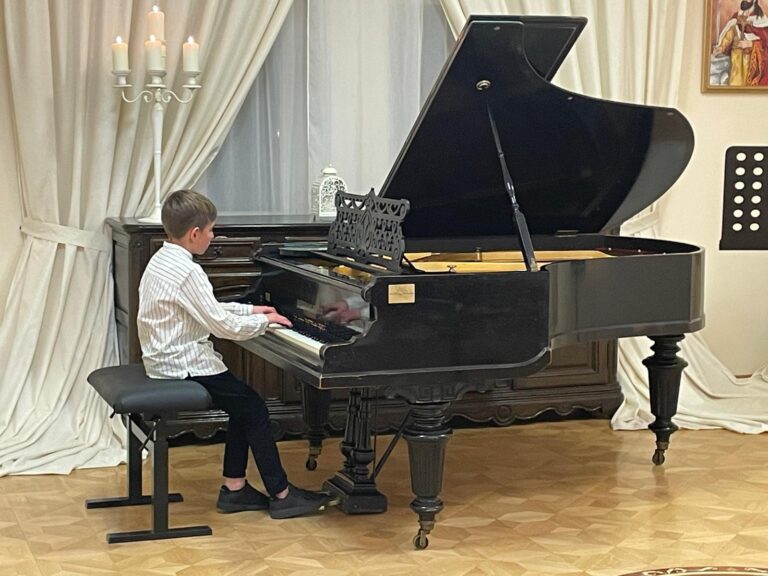 594527235 122145894680416608 3552932057779335313 n