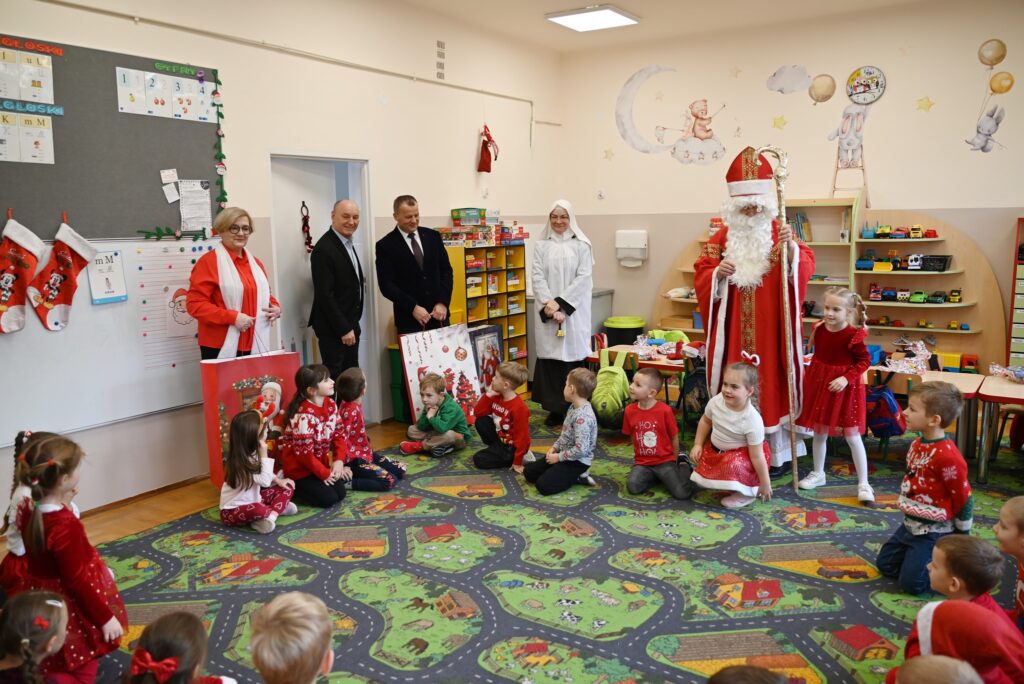 595811831 1245746630919821 4502357804662215756 n