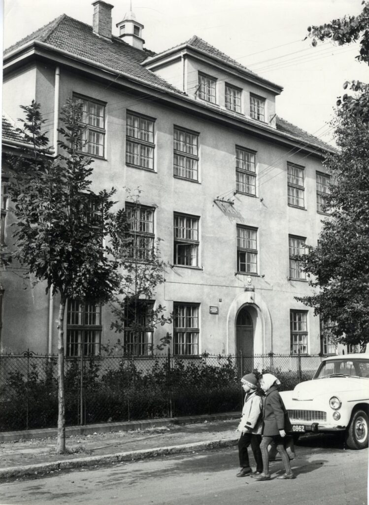 Publiczna Szkoła Powszechna Żeńska w Przeworsku,  Fot. Andrzej Łokaj