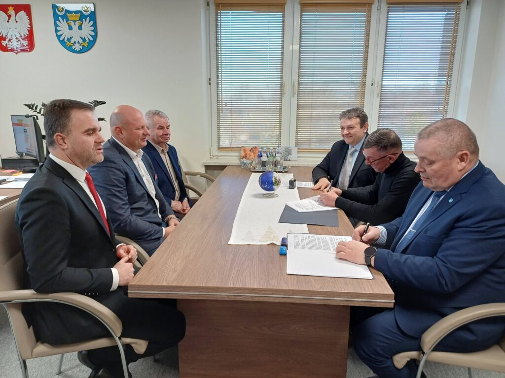 597872049 1320122246826647 1197032486271614752 N