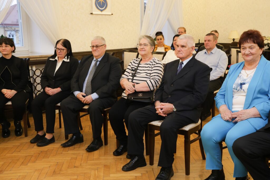 598556467 1271450958356749 7698763211550304125 n