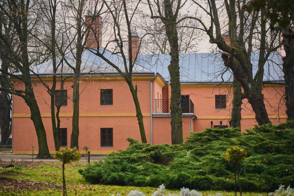 598997222 1443237654476500 2689905815703759325 n