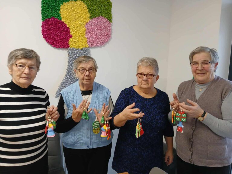 600244907 122174117270396268 3776532884871657297 n