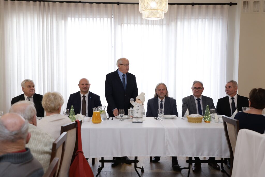 600286575 1276898791145299 2377418208833808428 n