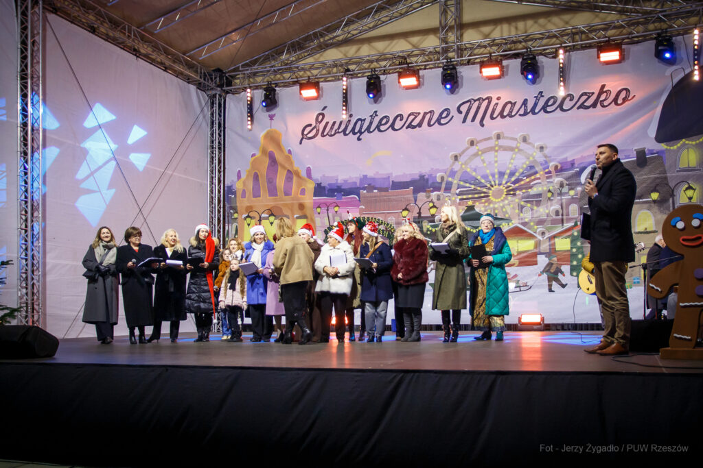 600906105 1234273645184151 2819636823691802843 n