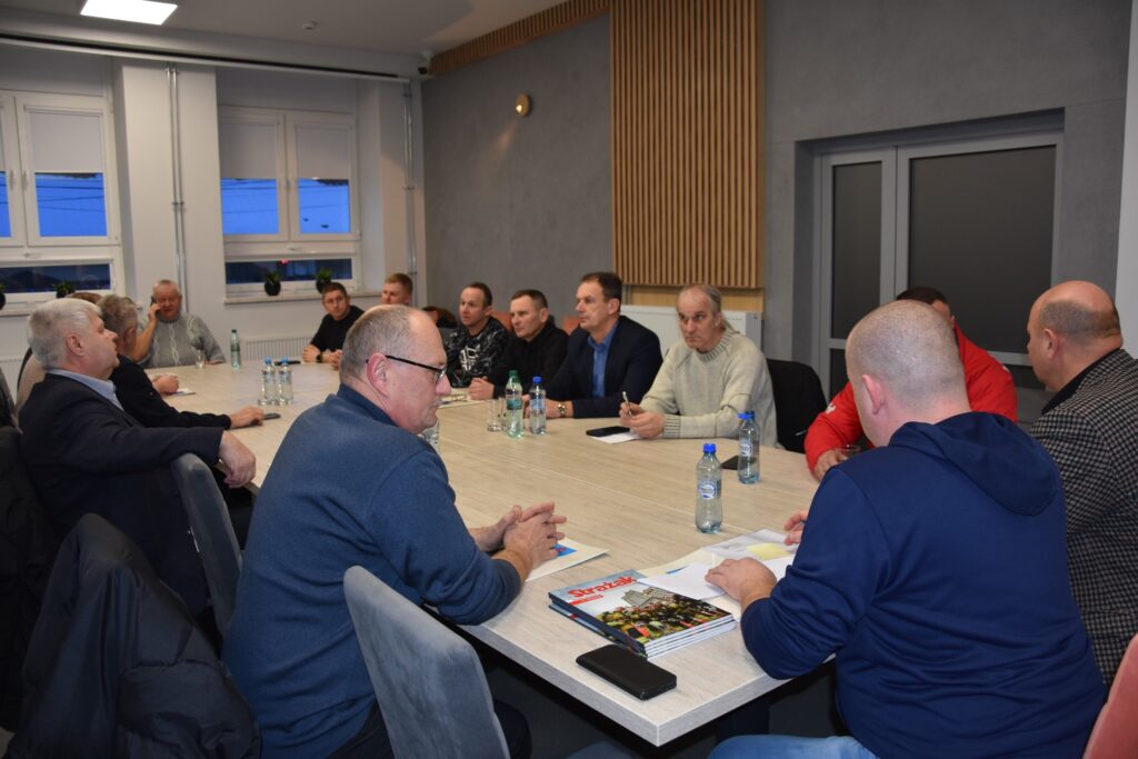 615452786 1349326133906258 7653224794534543316 n