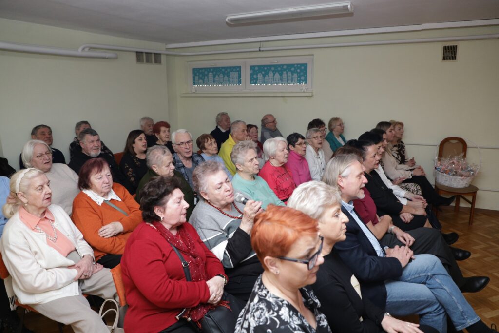 615832001 1298234359011742 4223060208283500376 n