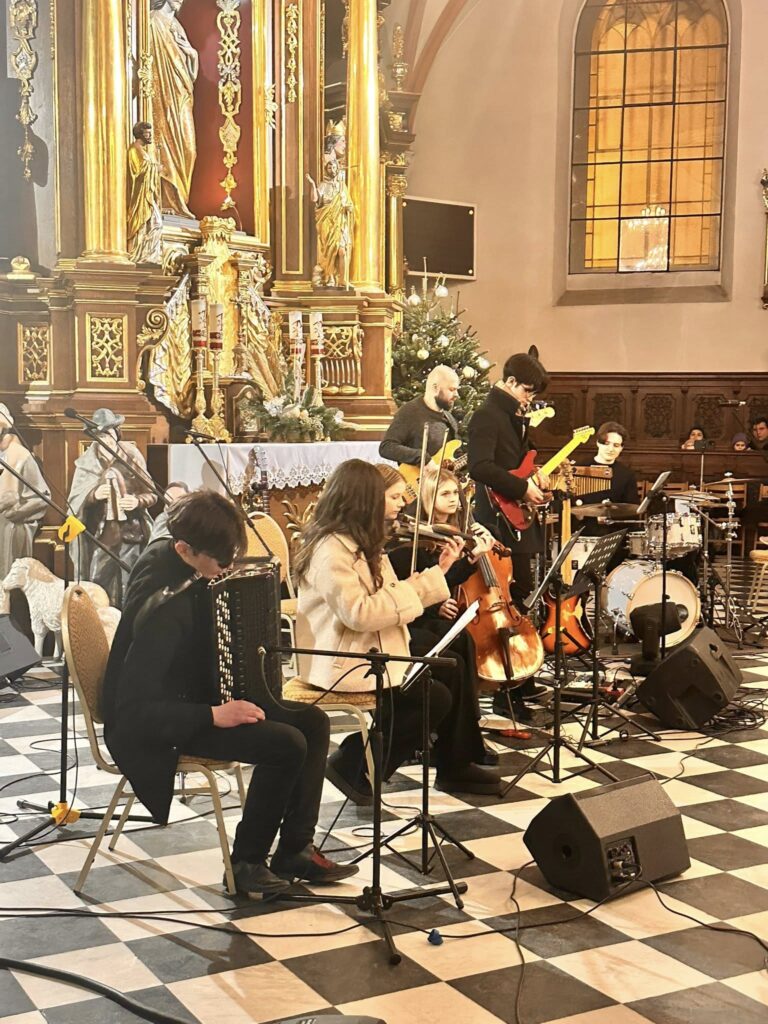 615897799 1185141357131366 3574922913725496634 n