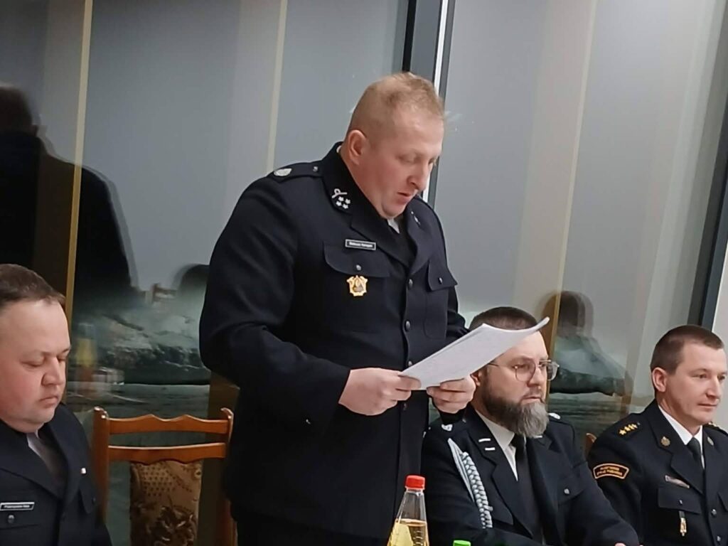 616647727 1293664092794131 3894941090046513404 11n