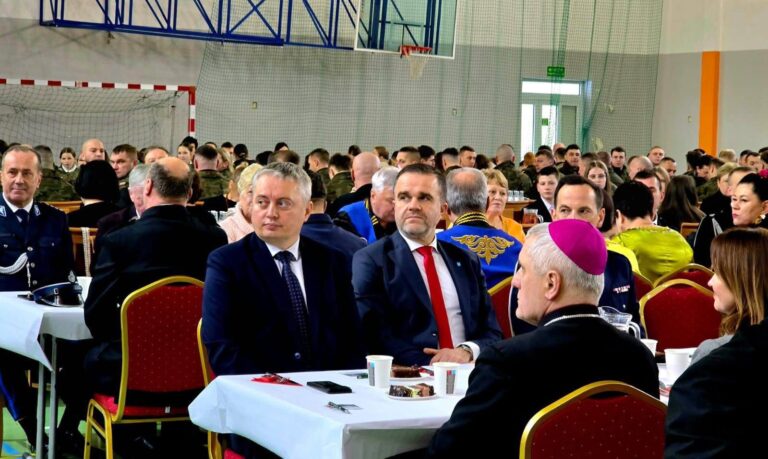 619234599 1211445744523213 6533551944059762340 n