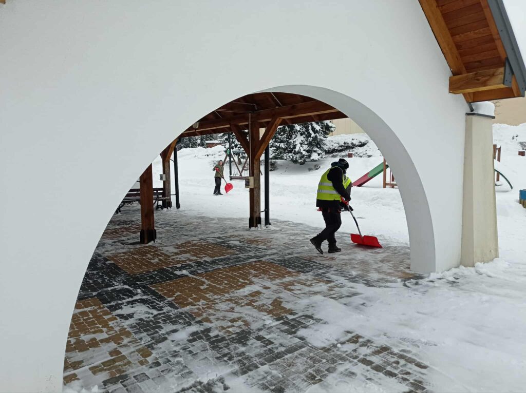 619810399 122163610784943867 8119229017455342659 n