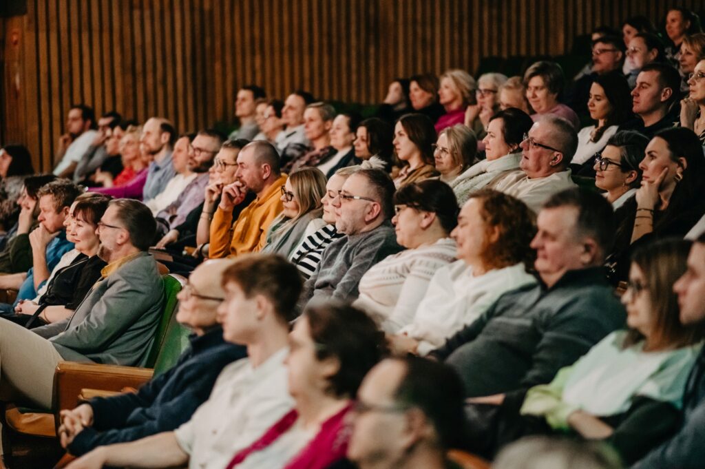 629817992 1329725925866845 3382542088701705802 n