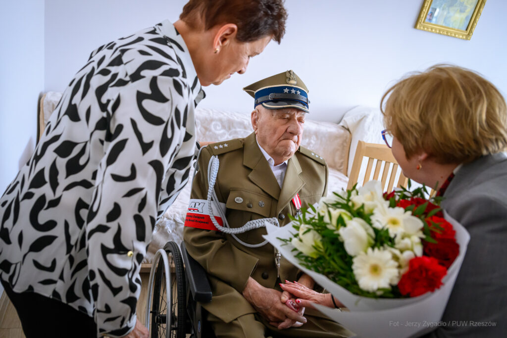 641118356 1284520583492790 7255250098892863660 n