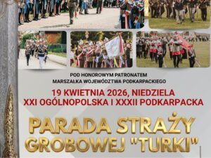 Straże grobowe „Turki” podczas parady w Tryńczy w barwnych, tradycyjnych strojach.