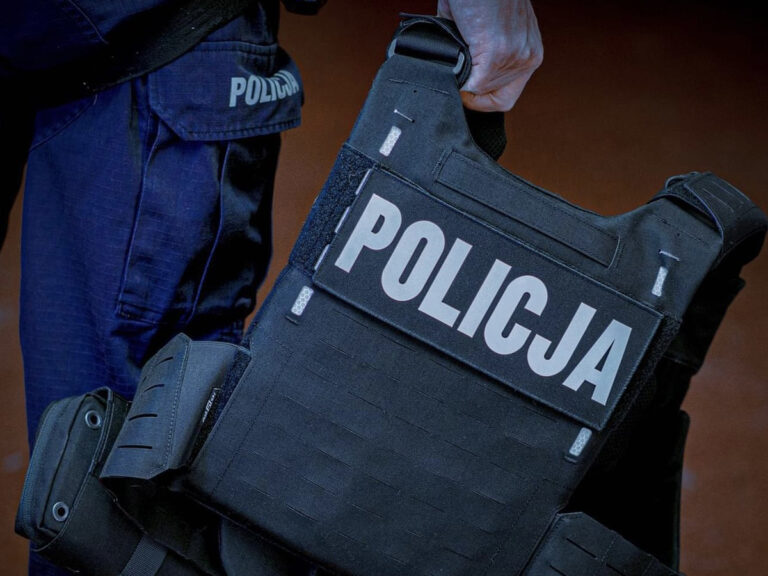 Policjanci z KPP Leżajsk zatrzymali dwóch mieszkańców Nowej Sarzyny podejrzanych o rozbój.