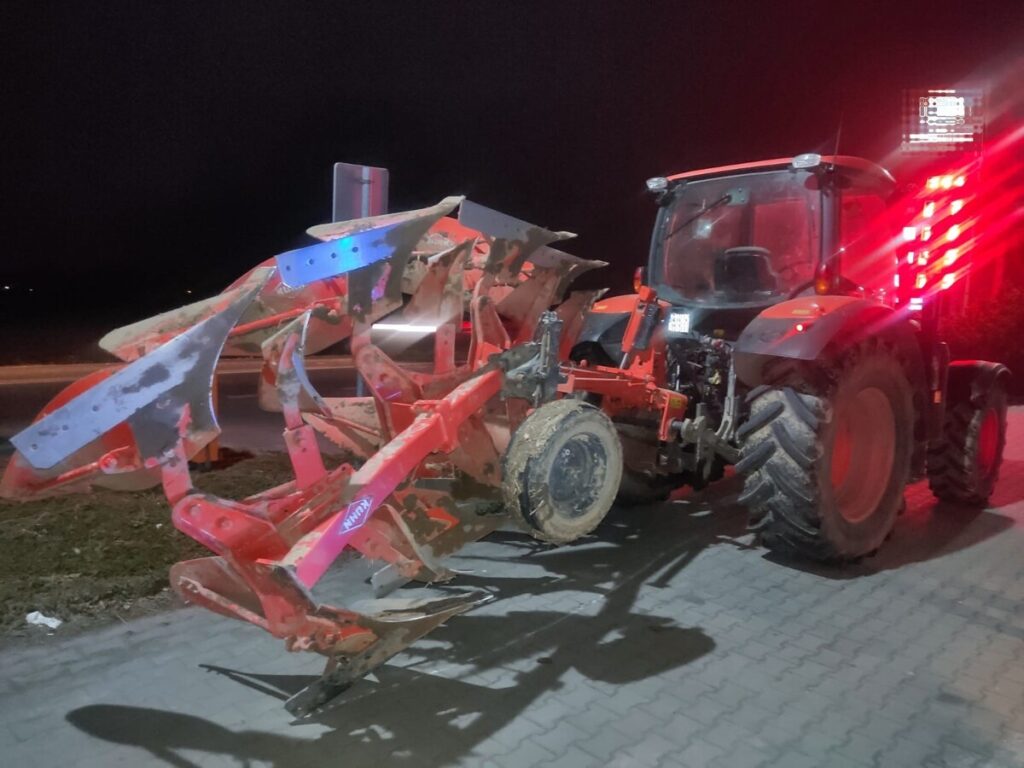 Markowa. Wjechał W Pług Orny, Był Nietrzeźwy