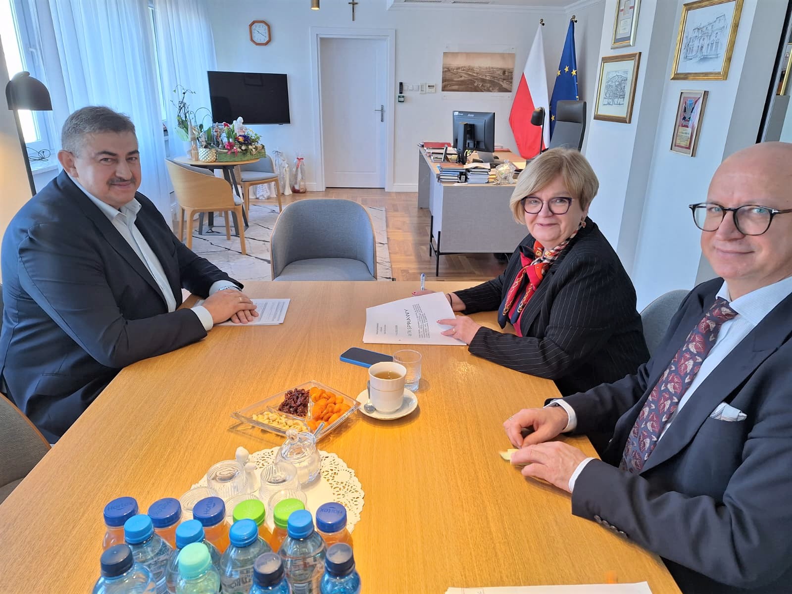 Spotkanie W Rzeszowie Dotyczące Przekazania Działki W Łopuszce Wielkiej Dla Gminy Kańczuga.