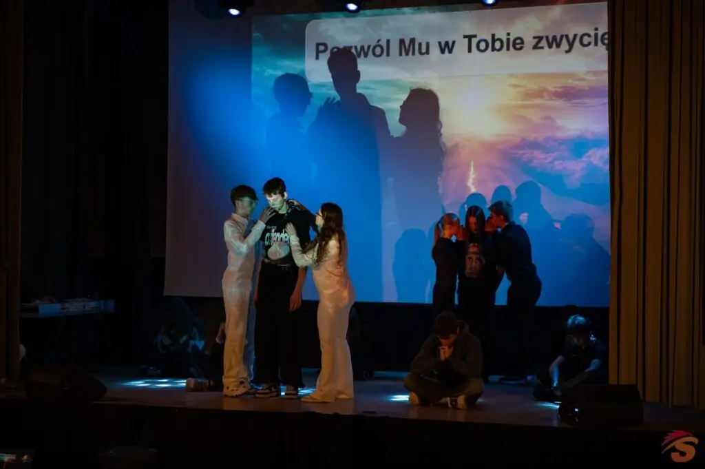 &Quot;Pozwól Mu W Tobie Zwyciężać&Quot;. Poruszający Spektakl Wielkopostny W Sieniawie