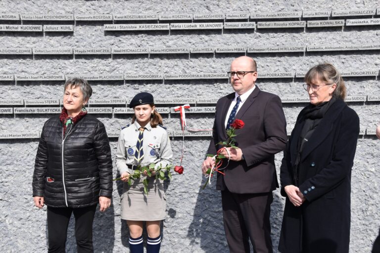 Uroczystości w Markowej z udziałem Wójta Gminy Gać podczas Narodowego Dnia Pamięci Polaków ratujących Żydów