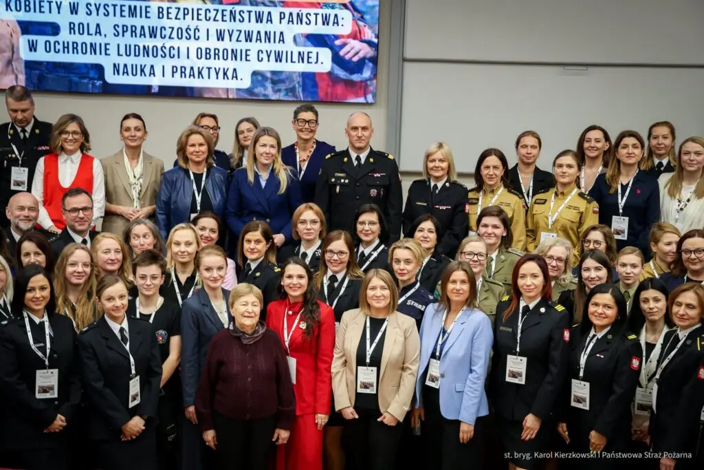 Kobieca Twarz Bezpieczeństwa. Przedstawicielki Powiatu Przeworskiego Na Konferencji W Warszawie