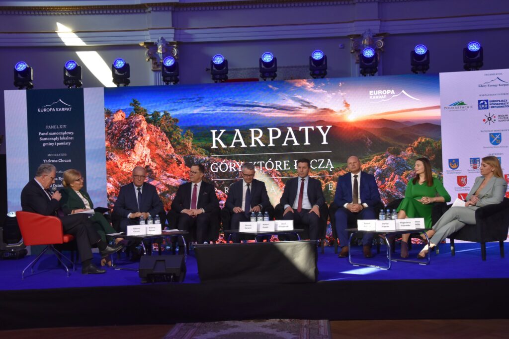 Europa Karpat W Przemyślu. Wójt Daniel Krawiec O Kolei I Demografii W Regionach Przygranicznych