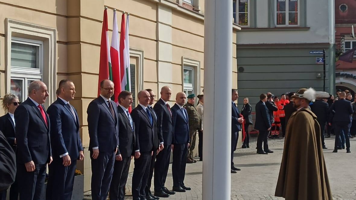 Lokalna Gazeta Internetowa 30 Uroczystość Powitania Prezydentów Polski I Węgier Podczas Dnia Przyjaźni Polsko-Węgierskiej W Przemyślu Z Udziałem Wójta Gminy Przeworsk