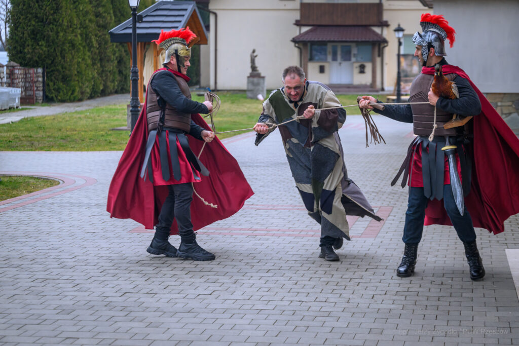 Przejmujące Misterium Męki Pańskiej W Wysokiej Głogowskiej