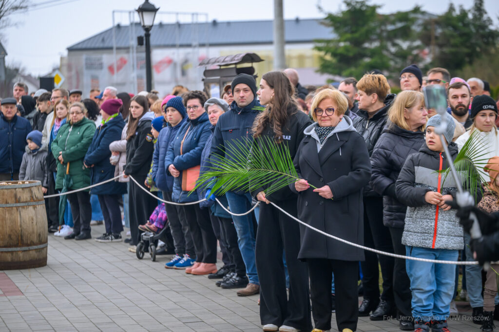 Przejmujące Misterium Męki Pańskiej W Wysokiej Głogowskiej