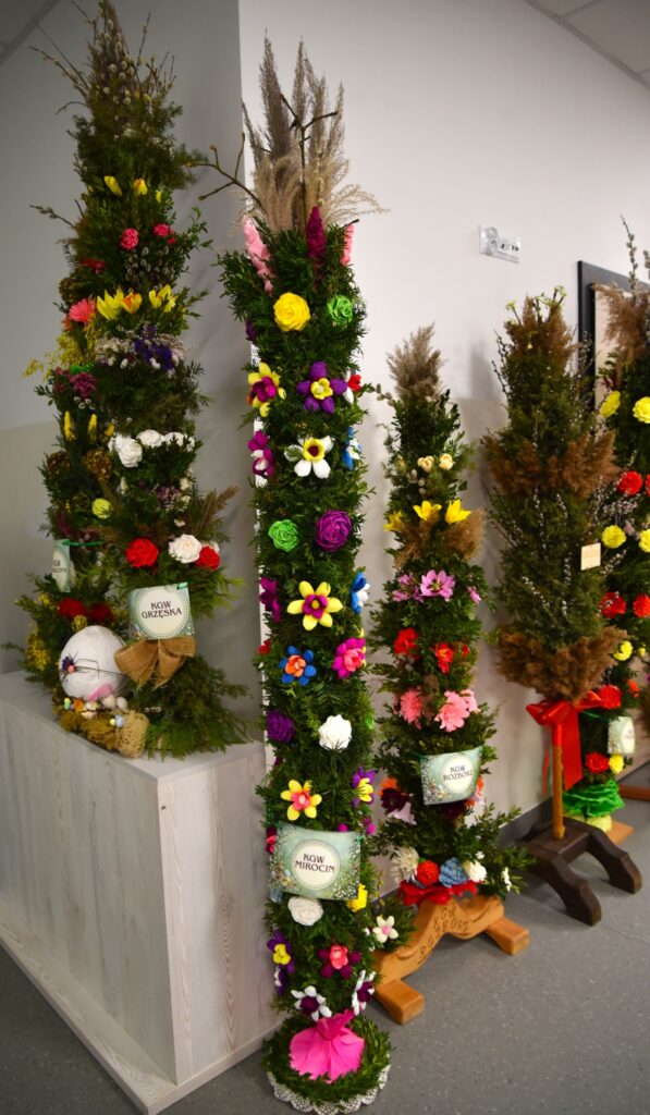 Palmy Wielkanocne W Gminie Przeworsk. Kolorowe Tradycje Kół Gospodyń Wiejskich 1 Palmy Wielkanocne W Gminie Przeworsk 2026