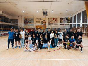 Zawodnicy amatorskiej ligi siatkówki w Przeworsku