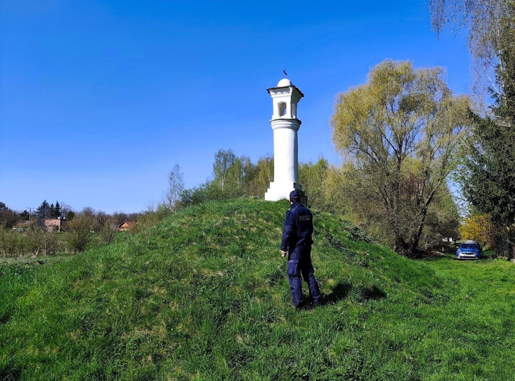 Działania Przeworskich Dzielnicowych W Ramach Akcji &Quot;Bezpieczeństwo Zabytków&Quot;