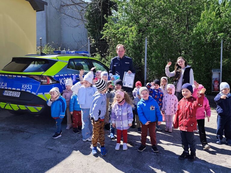 Przedszkolaki odwiedziły przeworski policjantów