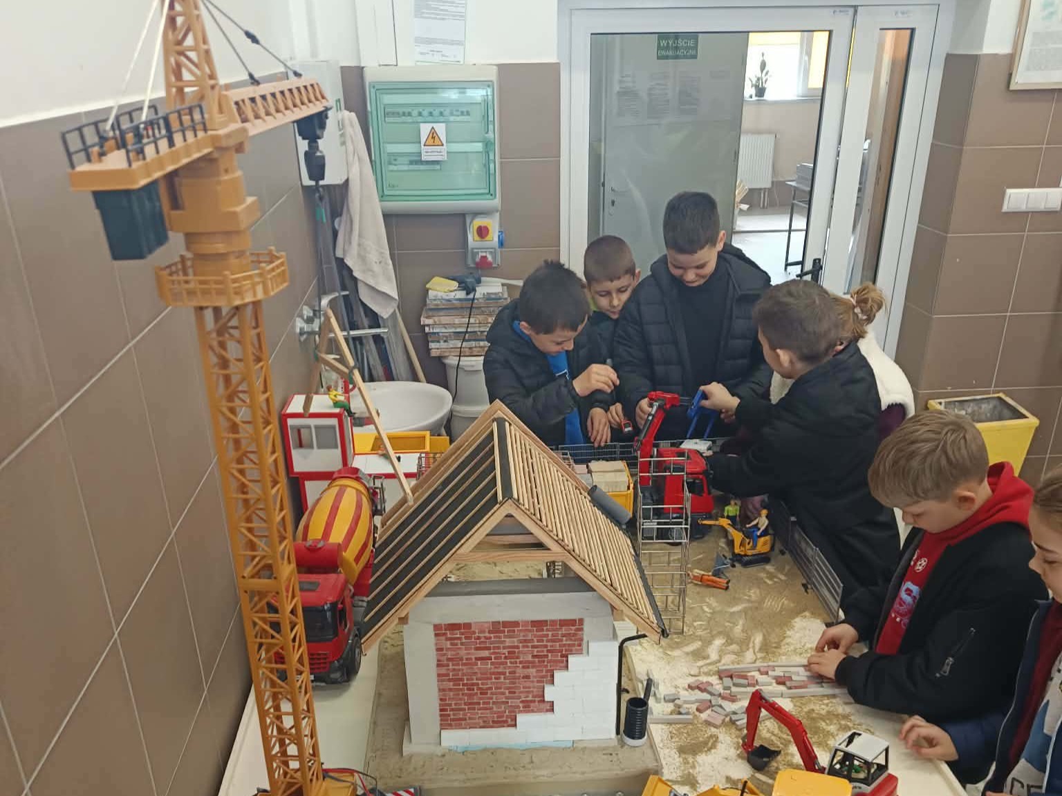 Lokalna Gazeta Internetowa 38 Trzecioklasiści Z Sp1 Przeworsk Z Wizytą U „Sobieskiego”. Lekcja Historii I Warsztaty Kulinarne