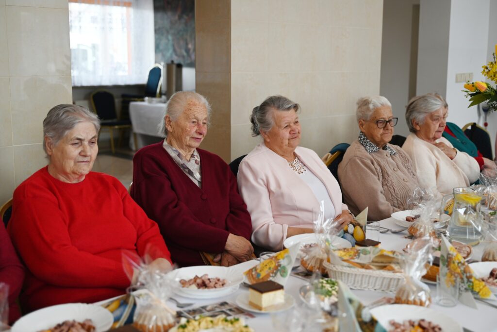 Świąteczne Śniadania W Gminie Tryńcza. Wspólny Stół Dla Seniorów I Samotnych 1 Świąteczne Śniadania W Gminie Tryńcza. Wspólny Stół Dla Seniorów I Samotnych