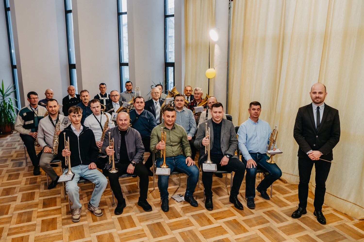 Nowy Kapelmistrz Przeworskiej Orkiestry Dętej. Tadeusz Zaręba Przekazał Batutę