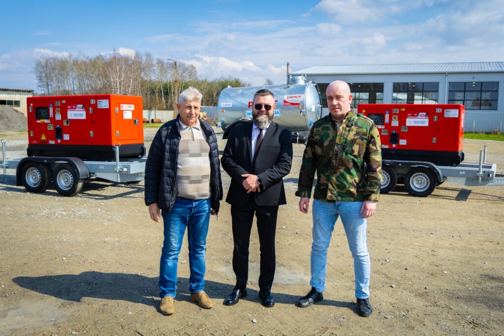 Bezpieczniejsza Gmina Adamówka. Samorząd Kupił Potężne Agregaty I Przyczepę Na Wodę Pitną