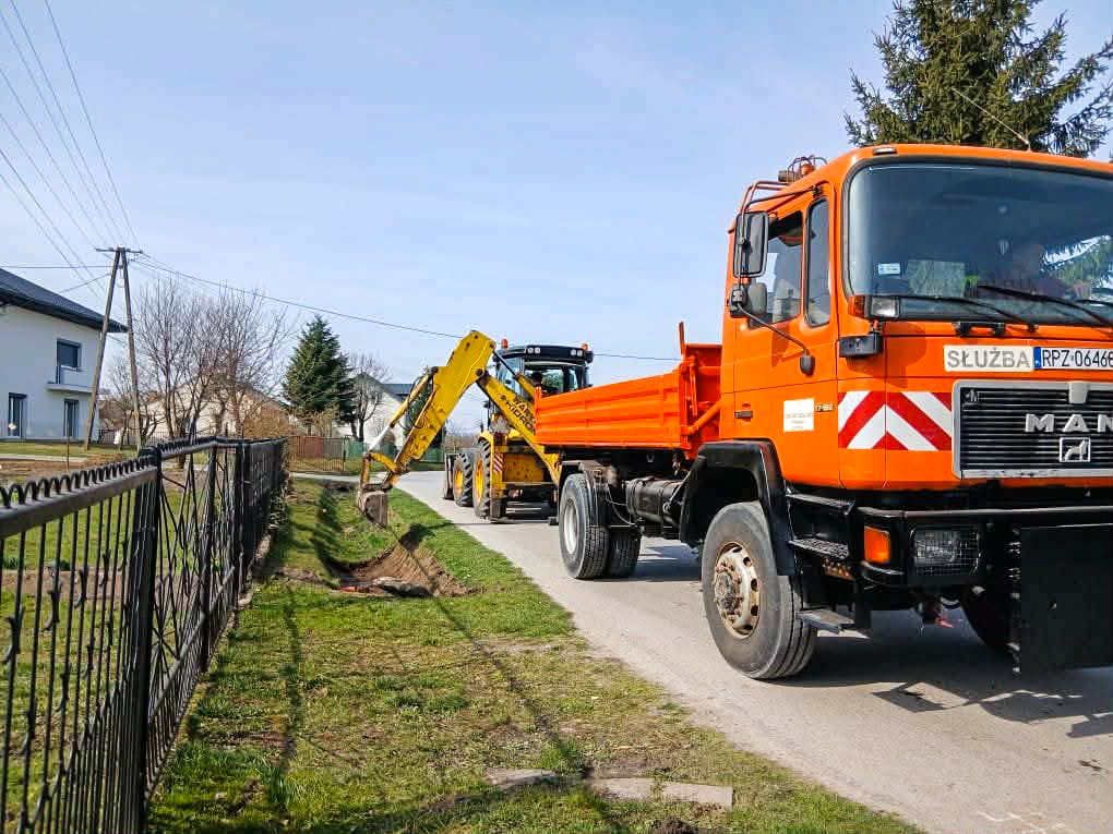 Drogowa Ofensywa W Powiecie Przeworskim. Trwają Wielkie Remonty I Wiosenne Porządki