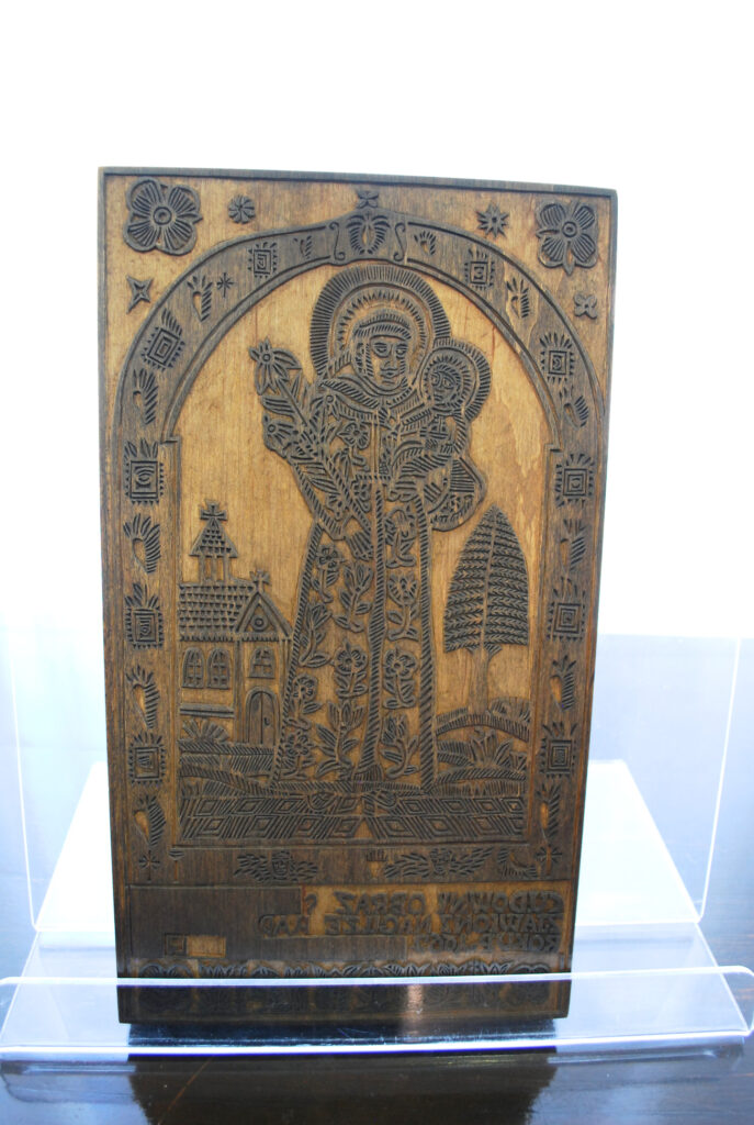 Skarby Polskiej Kultury W Hadlach Szklarskich. Otwarto Wystawę Drzeworytów Płazowskich 2 Skarby Polskiej Kultury W Hadlach Szklarskich. Otwarto Wystawę Drzeworytów Płazowskich