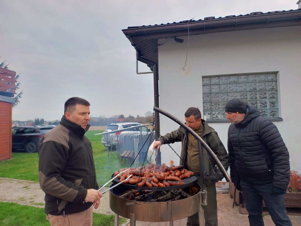 60 Worków Śmieci Znad Brzegów Mleczki. Sukces Akcji Operacja Czysta Rzeka W Kańczudze