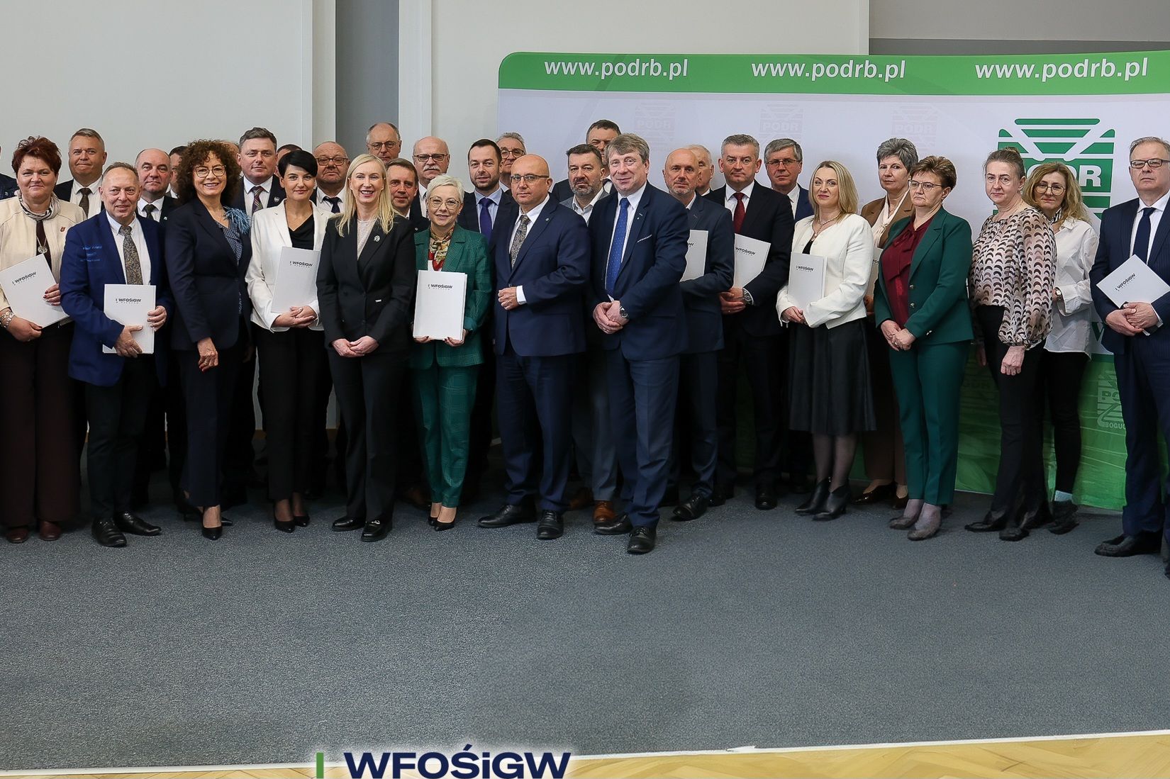 Lokalna Gazeta Internetowa 6 Gmina Sieniawa Pozyskała Fundusze Na Usuwanie Azbestu Z Gospodarstw Rolnych