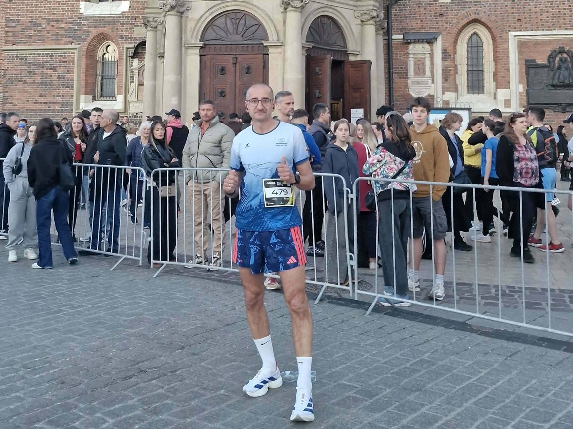 Dariusz P&oacute;łtorak Czwarty W Swojej Kategorii W Krakowskim Nocnym Biegu Na 10 Km