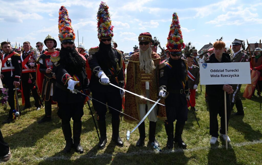 Tryńcza Stolicą Turków. Ponad 1600 Strażaków Na Ogólnopolskiej Paradzie Straży Wielkanocnych