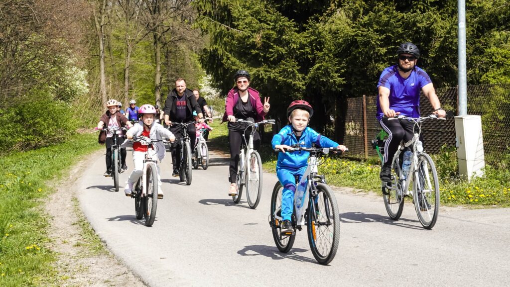 Blisko 100 Rowerzystów Na Trasie W Zarzeczu. Podsumowanie Wiosennego Rajdu Rowerowego