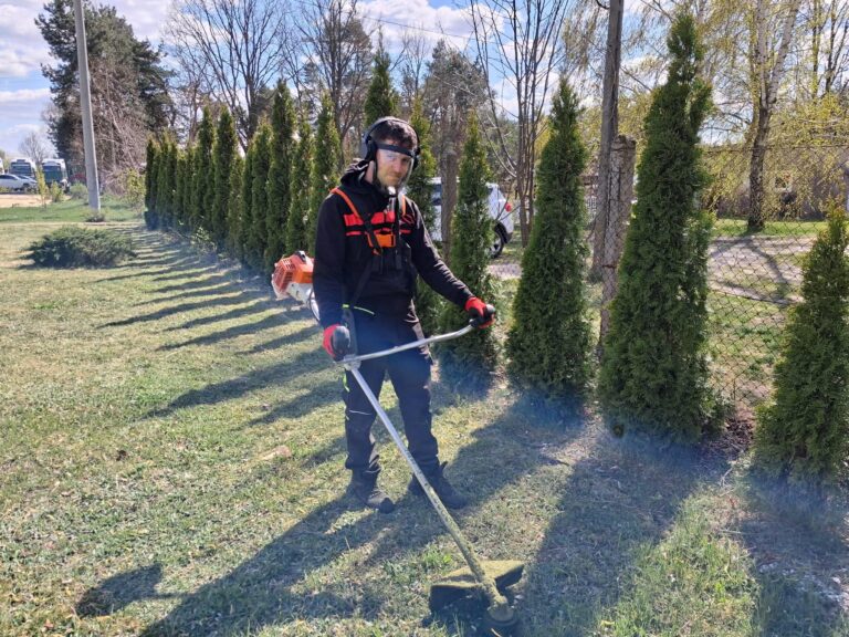Sezon na koszenie rozpoczęty. Raport z prac porządkowych CIS w sołectwach