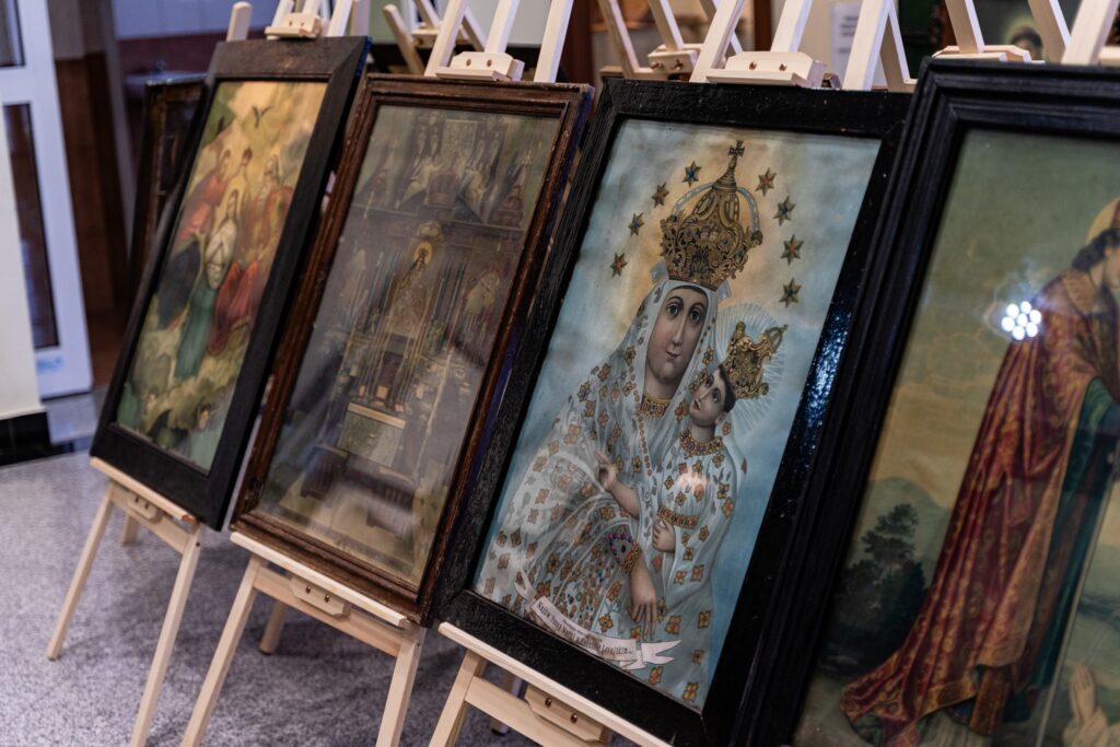 Wystawa Oleodruków W Sieniawskim Sokole