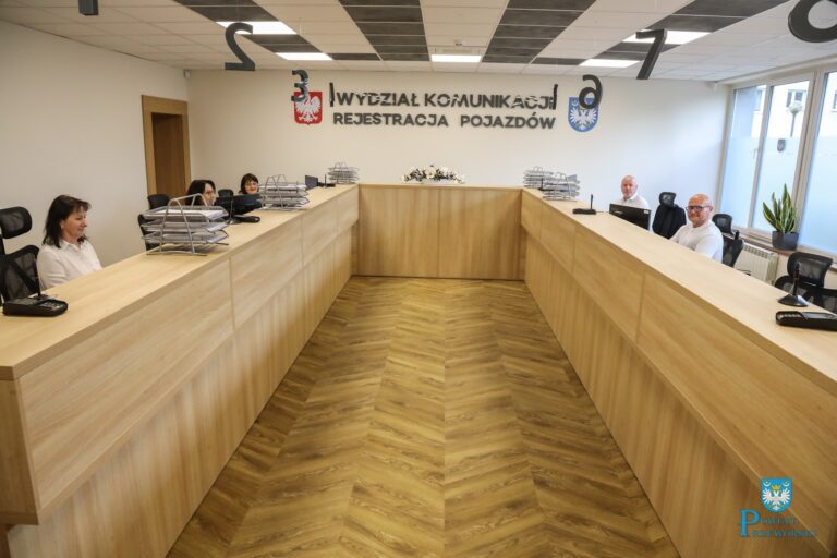 Rejestracja samochodu w Przeworsku teraz na parterze