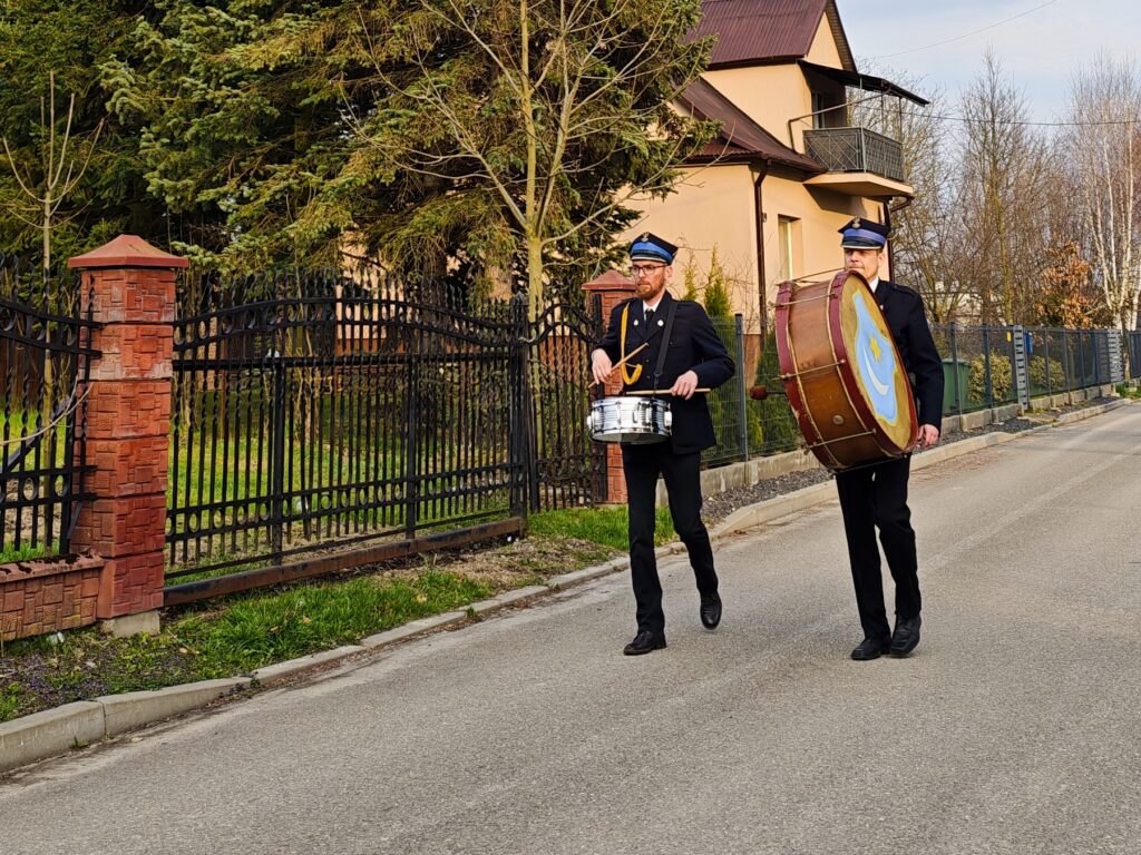 Bębnienie - Unikalna Tradycja Wielkanocna W Przeworsku
