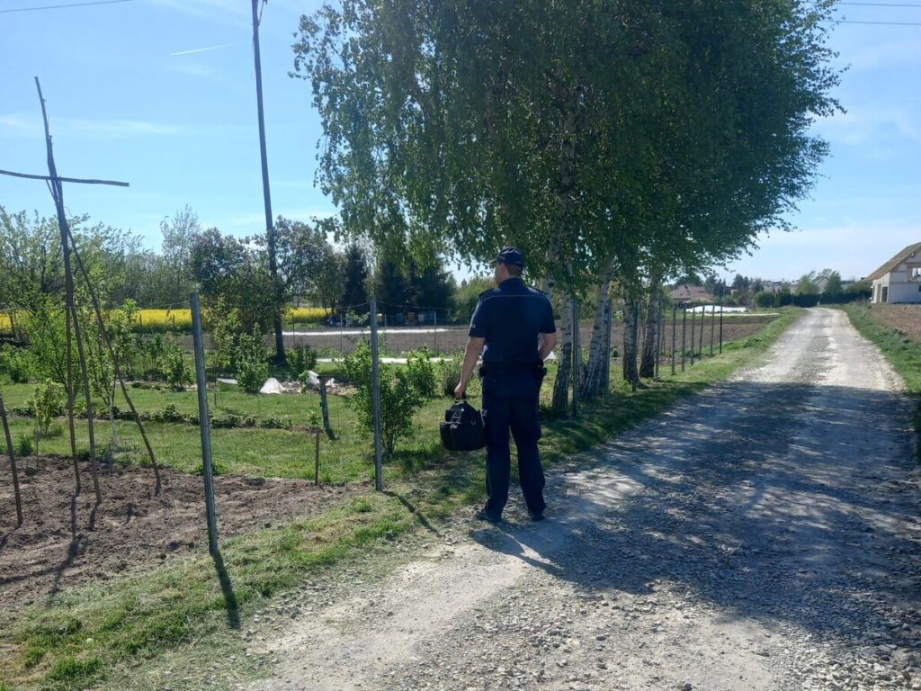 Dzielnicowi kontrolują ogródki i przypominają o bezpieczeństwie